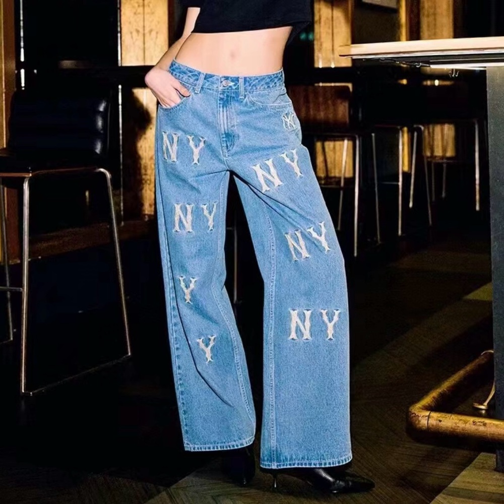 MLB Korea NY Yankees Logo Jeans Blue